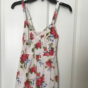 Beachy white floral sundress